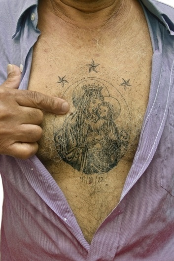 All sizes | Te llevo en el pecho Carmen | Flickr - Photo Sharing! #design #fotografia #virgen #illustration #stars #photography #estrella #virgin