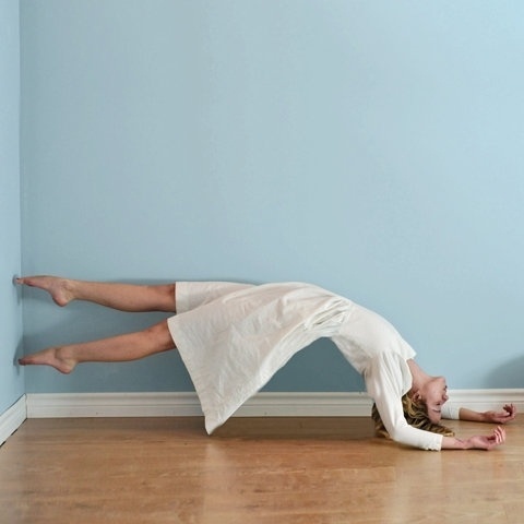 FFFFOUND! #simple #falling #girl
