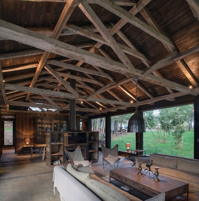Shed house at Lake Ranco
