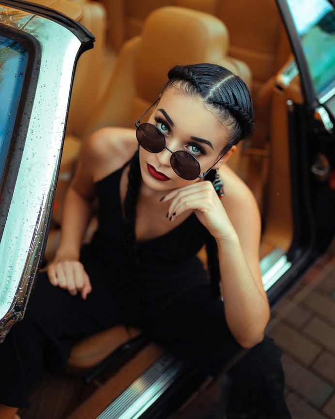 Moody and Lifestyle Female Portrait Photography by Geo Leon