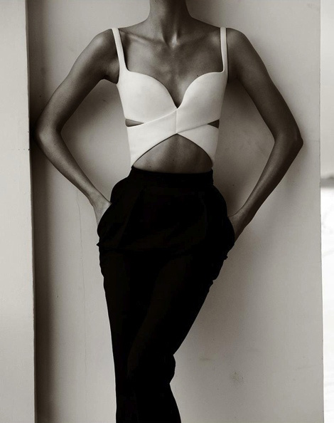 Karlie Kloss by Mariano Vivanco #fashion #model #photography #girl