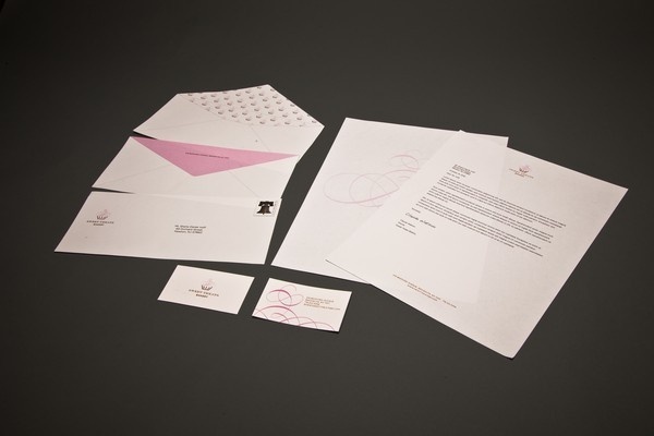 Corporate Identity #bakery #branding #cupcakes #treats #sweet #identity