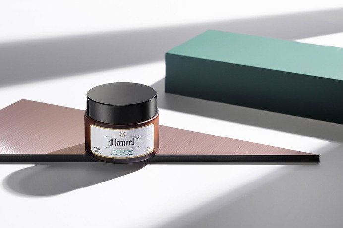 Flamel MD Identity - Mindsparkle Mag minimalist has developed a brand identity and created package designs for a newly launched cosmetic brand Flamel MD. #logo #packaging #identity #branding #design #color #photography #graphic #design #gallery #blog #project #mindsparkle #mag #beautiful #portfolio #designer