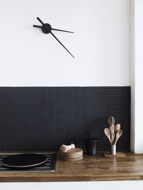 The Design Chaser: Black Kitchen Inspiration #interior #design #decor #kitchen #deco #decoration