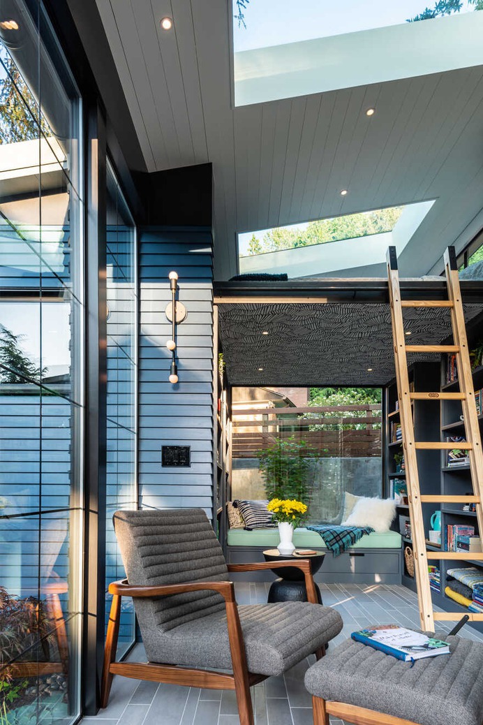 Backyard Reading Retreat Away from the Noise and Chaos of the City