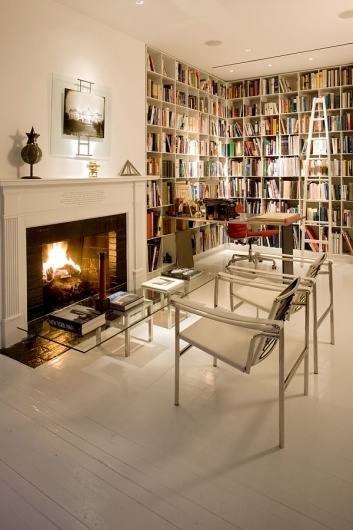 SIMONS-HOUSE-45.jpg (JPEG Image, 600x900 pixels) #interiors #architecture #books