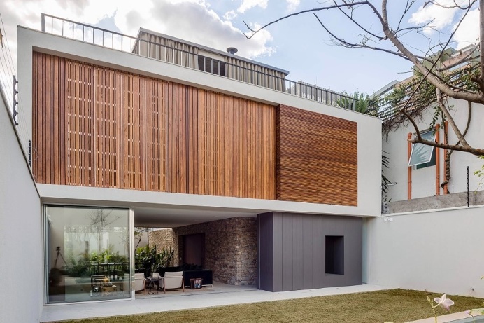 Lara House