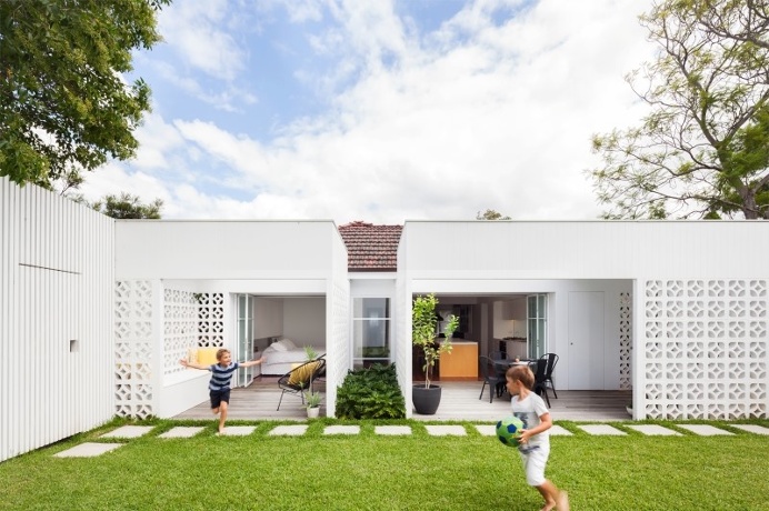 Breeze Block House