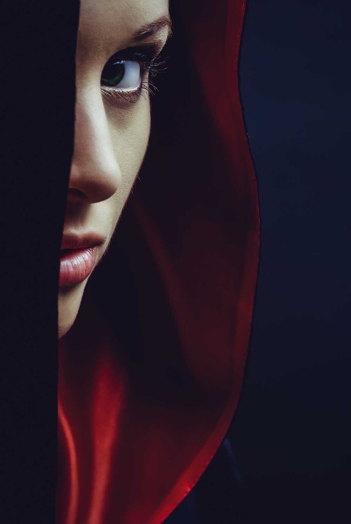Conceptual and Fairy Tale Portrait Photography by Ivan Bliznetsov