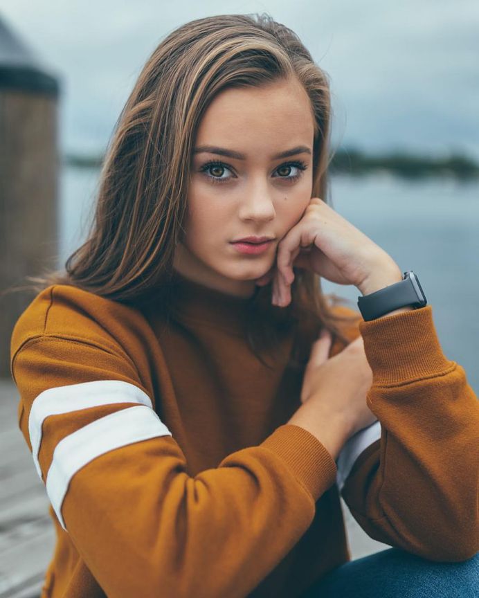 Splendid Female Portrait Photography by Oscar aka Sotahboy