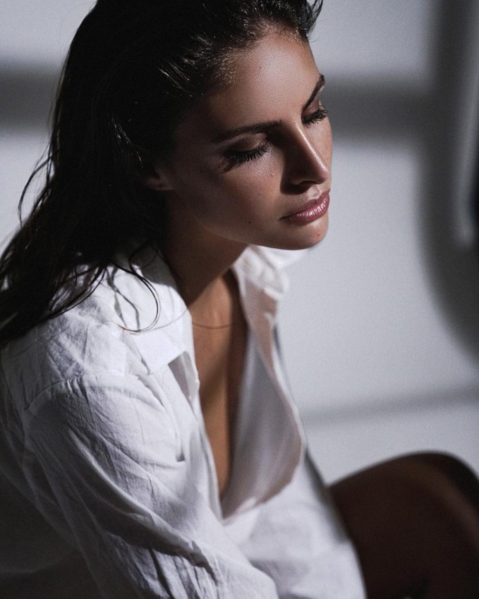 Gorgeous Lifestyle and Beauty Portrait Photography by Alex Heitz