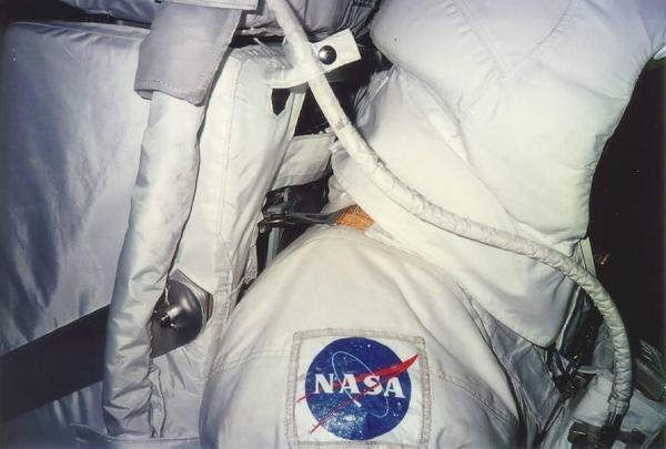 primary life support system #plss #univers #nasa #astronaut #infinite #space #backpack #man #suit #moon
