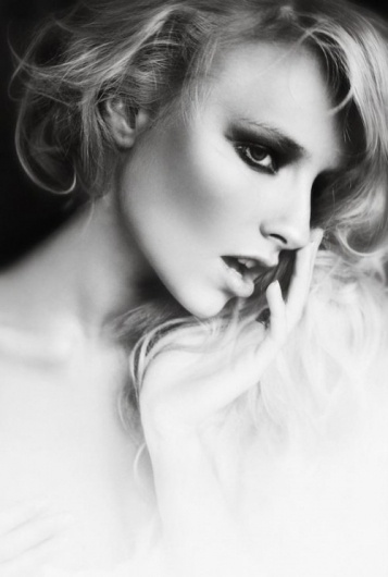 Random Inspiration #24 | Architecture, Cars, Girls, Style & Gear - UltraLinx