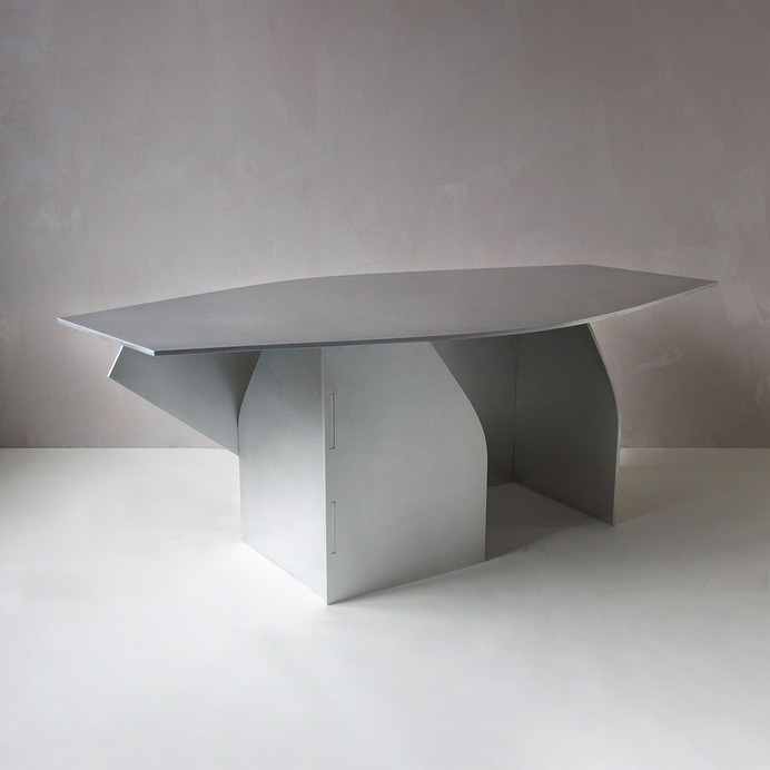 Gaze Table by Maria Tyakina