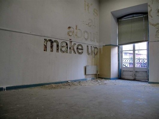 : Alexandre Farto #helvetica #photography #typography