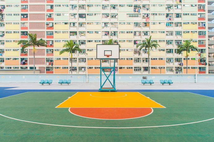 Three points. photo by Semir Ahmed Douibi (@smnpd) on Unsplash