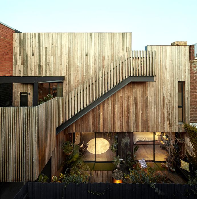 Crisp House – Gorgeous Renovated Timber Cottage from the 1850's - InteriorZine