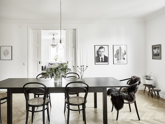 HOMES TO INSPIRE | AIRY ELEGANCE