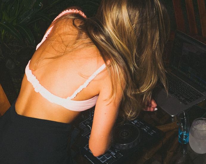 dj