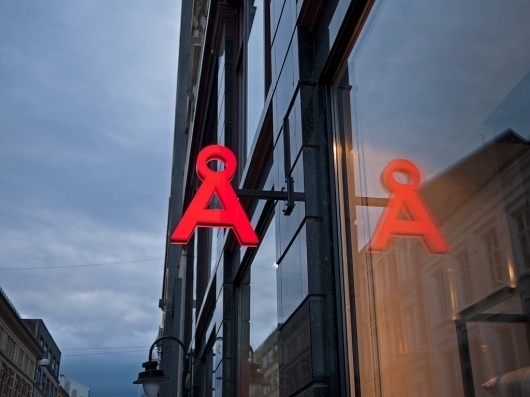 Åhléns | BOND #sign #signage #bond #branding