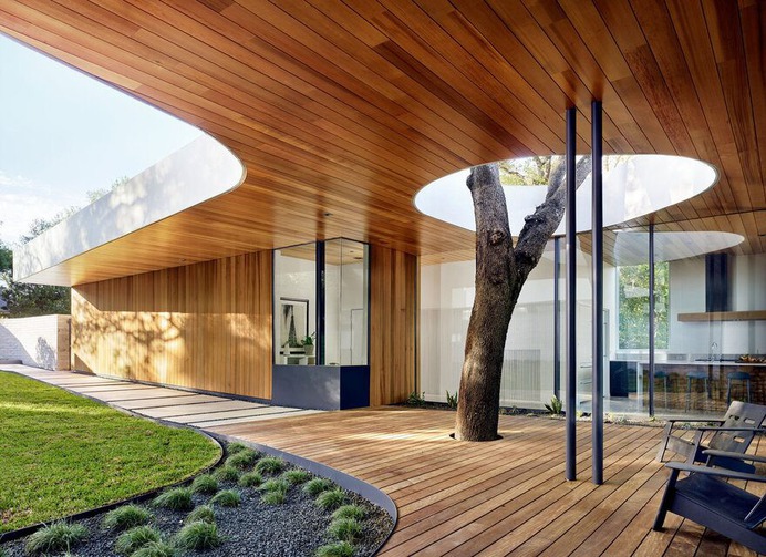 Constant Springs Residence - A Home Built Around a Tree