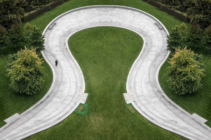 Perspective: Creative Photo Manipulations by Gustav Willeit
