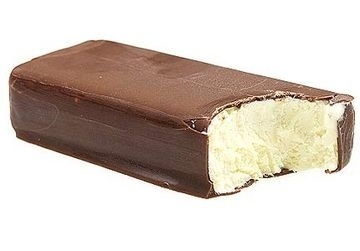 Chimes&Rhymes | innovative design and new techniques in visual artistry #frozen #cream #chocolate #vanilla #ice