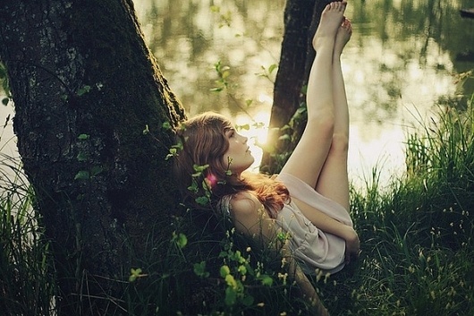 Looks like good Photographs by Alexandra Sophie #model #woman #direction #photography #soft #art #lighting