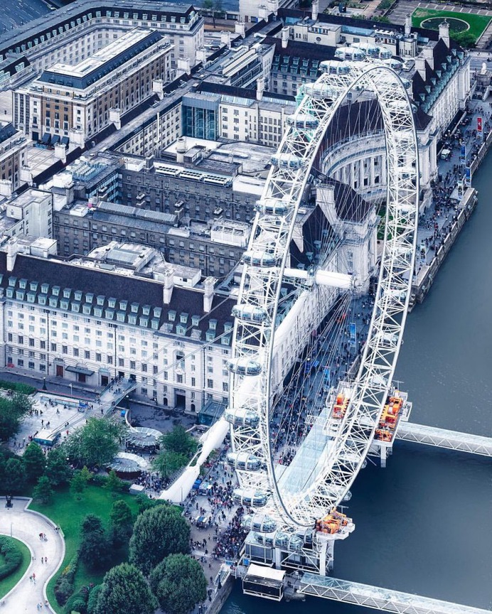 Creative and Futuristic Cityscapes of London by Otto Berkeley