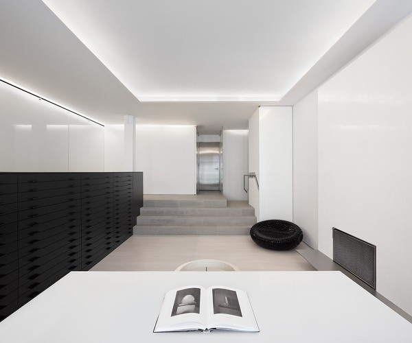 Manhattan Triplex by 1100 Architect #modern #design #minimalism #minimal #leibal #minimalist