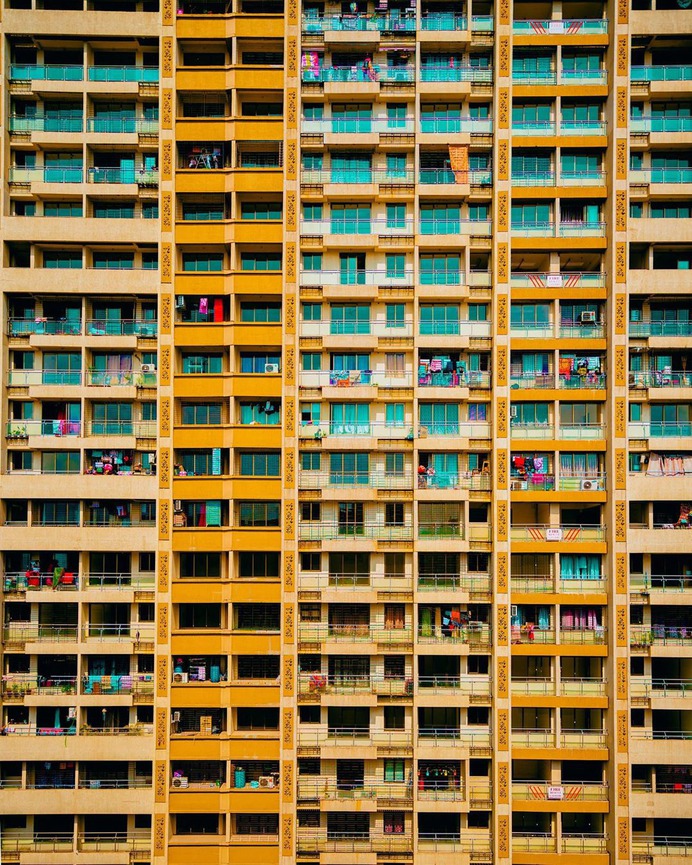 Photographer @therealperfectionist brings us back to our regularly scheduled content with this shot taken of India's one-of-a-kind architecture. "The best places to discover are often the ones close to home. What really intrigued me is the pattern of this infrastructure and the way the people contributed to the image by hanging their clothes outside. This added a perfect balance of color to contrast the structure and add a unique element to the shot." | a7R III | 16-35mm f/4 | f/4 | 1/1600 | ISO 320 | #SonyAlpha #BeAlpha by @sonyalpha