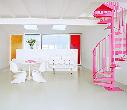 Decorating Ideas: 12 White Rooms with Pops of Color Photo #interior #design #decor #deco #decoration