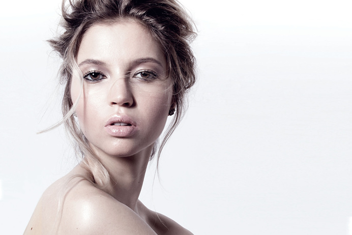 AFTERLIGHT: Karyna KARYNA / PHOTOGRAPHED by HARUN BHATTI / HAIR & MAKE UP by DAVID RAZZANO #pomade #photography