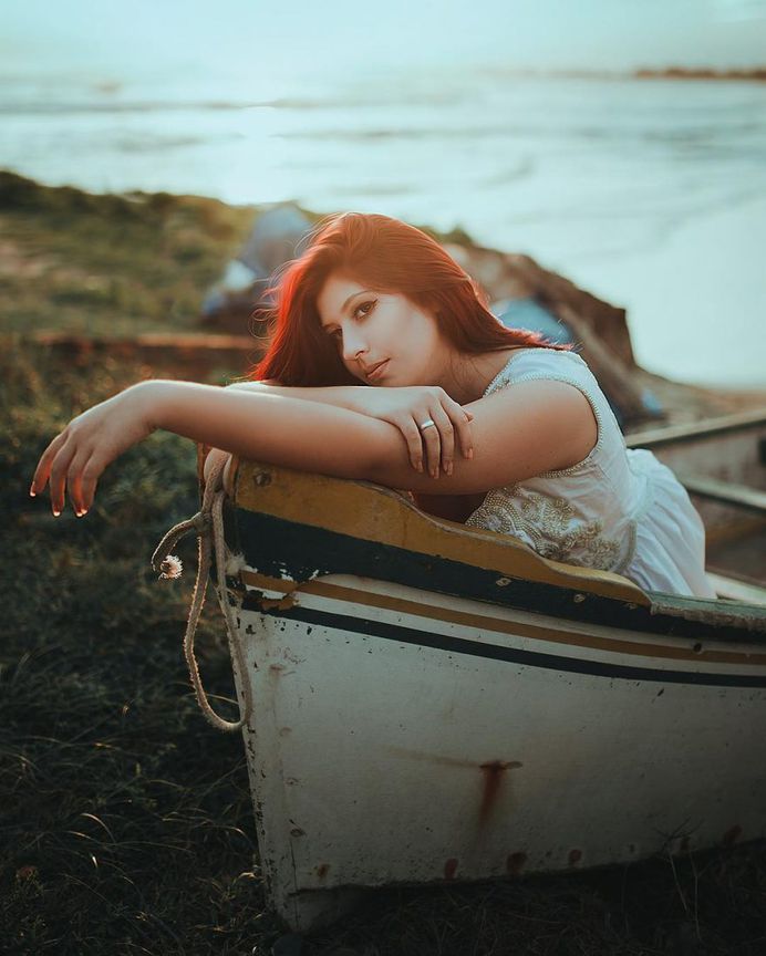 Gorgeous Lifestyle Portrait Photography by Isadora Brigido