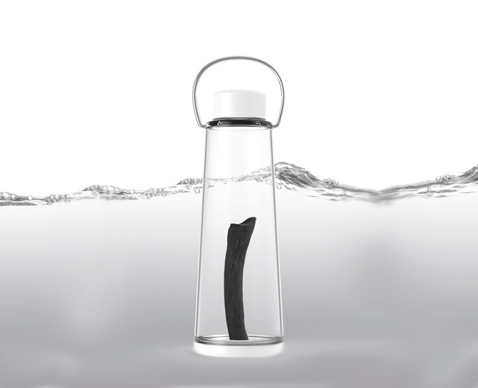 Featuring its own filtering #charcoal, the Mizu filtered water #bottle is #unique, eco friendly and #stylish.