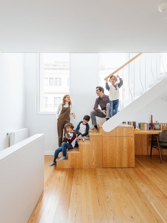 Bartolomeu Dias House by Aurora Arquitectos