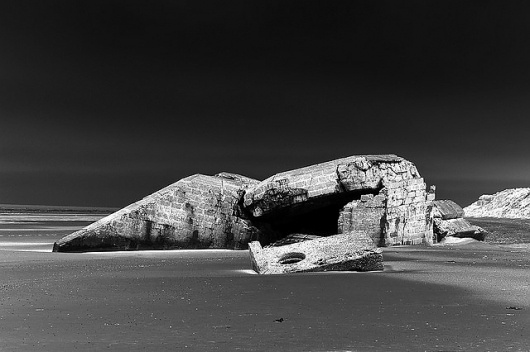 Bunker archeologie... | Flickr - Photo Sharing! #dunkerque #archeology #bunker #wwii #atlantic #wall #virilio