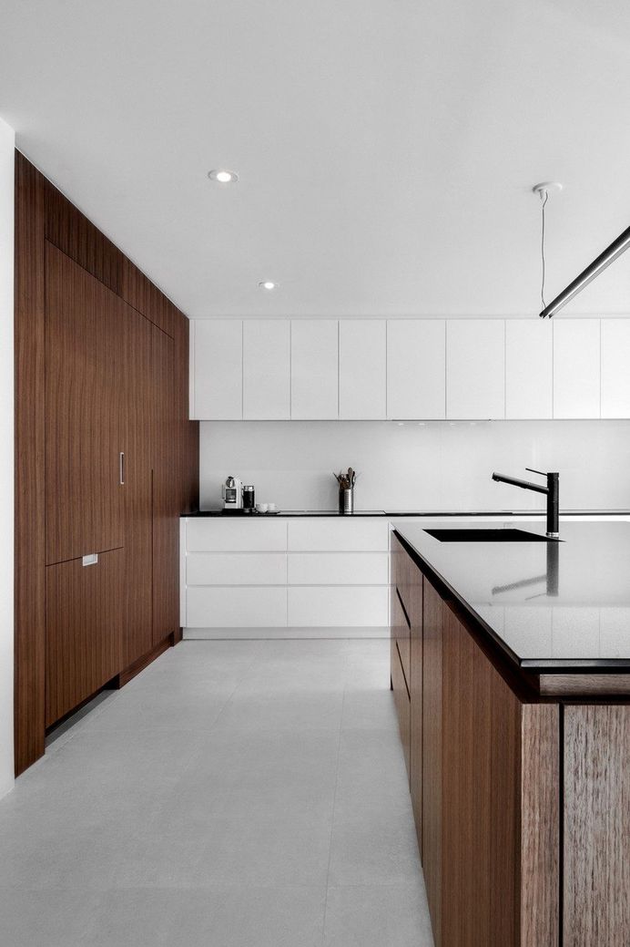 Appareil Architecture Offers a Tone-on-Tone Decor for a Residence 7
