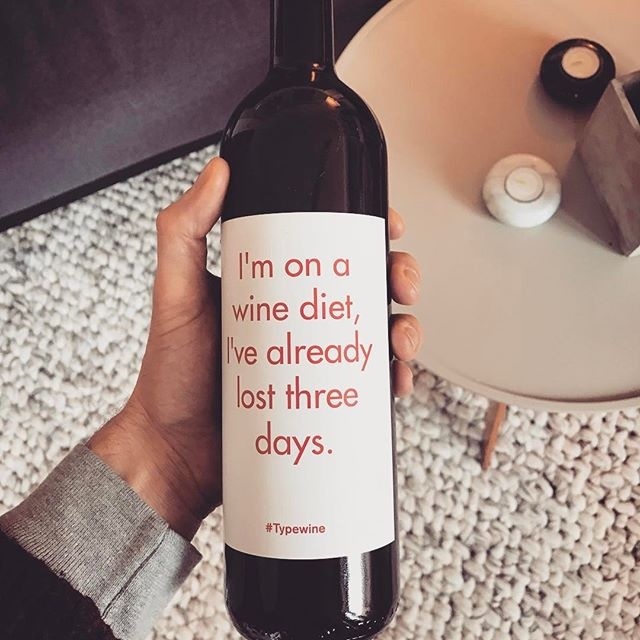 Für die guten Vorsätze im neuen Jahr 😂😂 #typewine #2017 #newyearsresolutions #newyear #wine #design #cheers