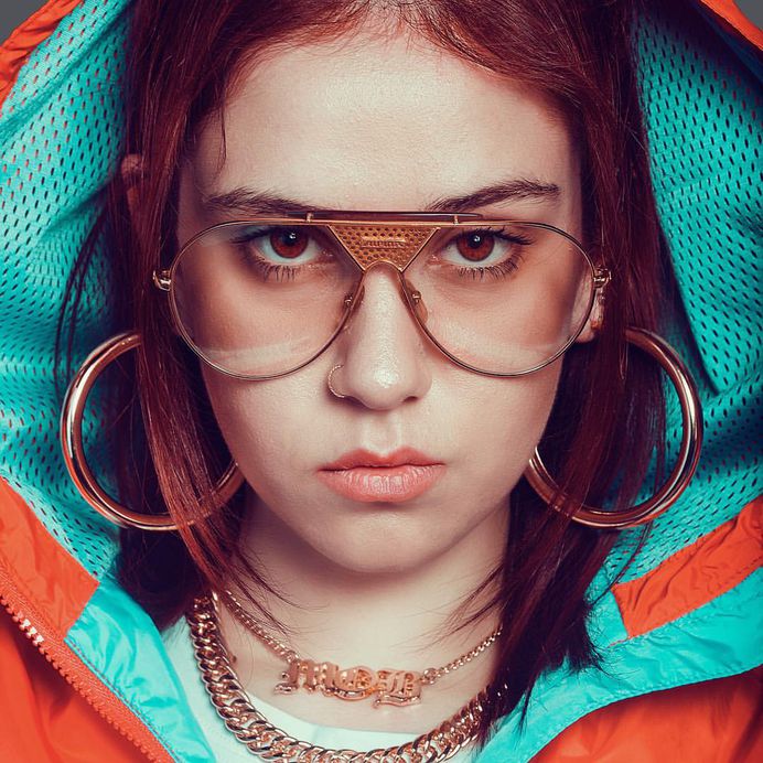 Dynamic Fashion and Lifestyle Photography by Onurcan Erdem