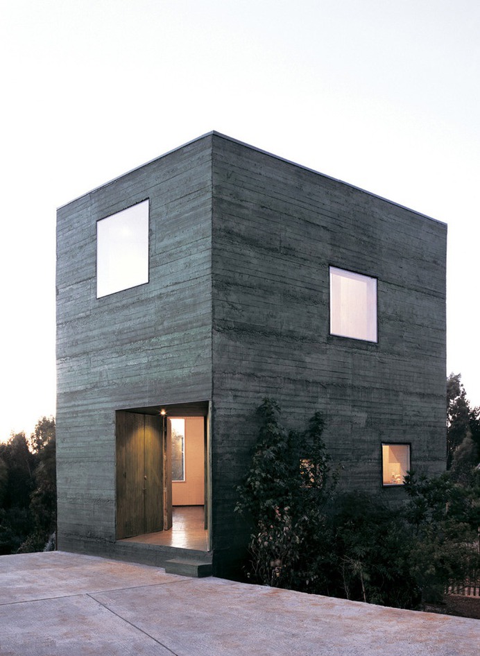 Fosc House / Pezo by Ellrichshausen