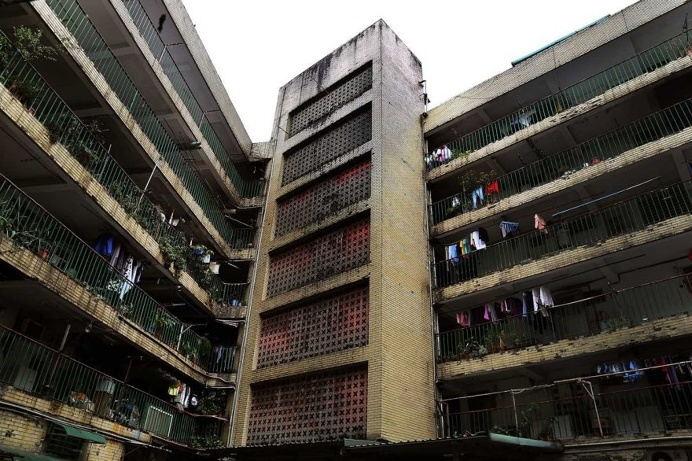 The Nanjichang Community: Stunning Urban Photography by Xian-Rong Lin