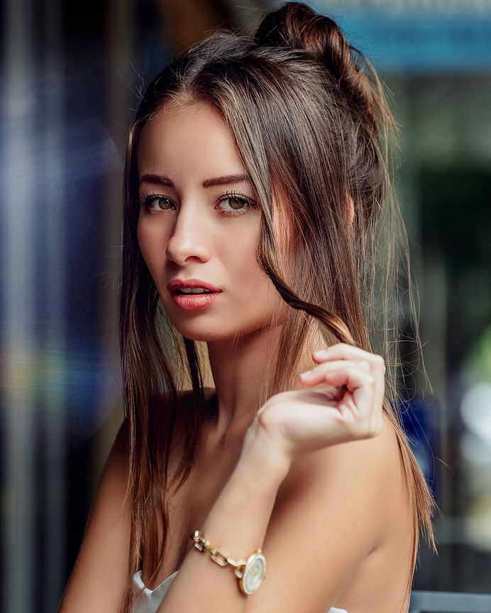 Portraitist — Elegant Fashion Photography by Enrique Barón