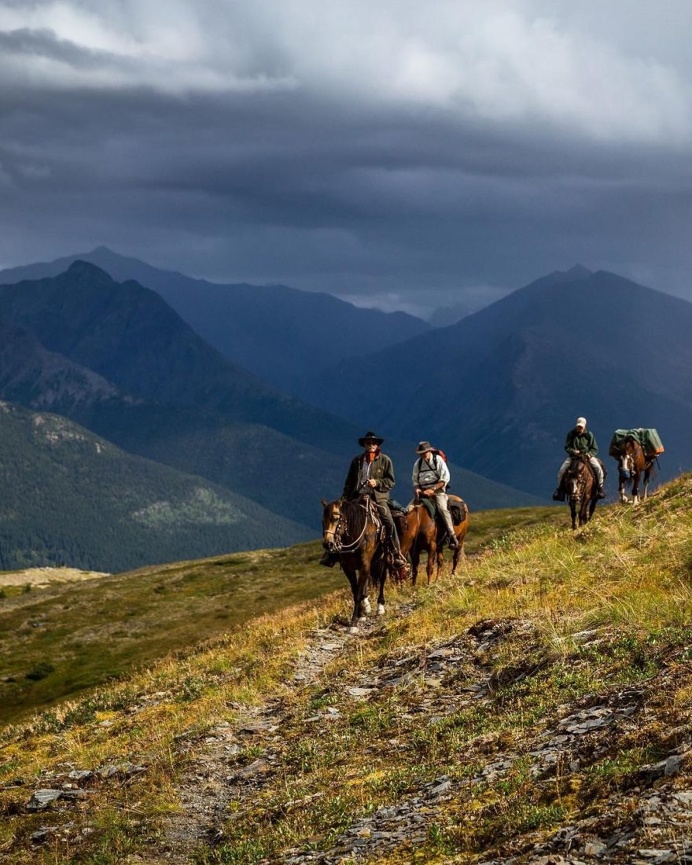 Beautiful Mountain Landscapes by Taylor Burk