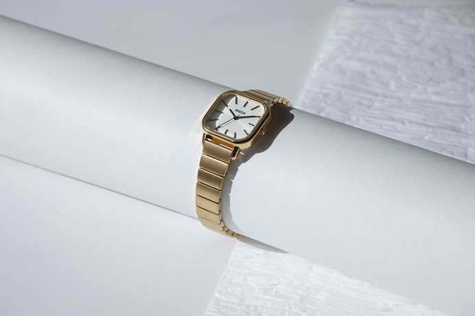 BREDA Watches KINSHIP collection - Mindsparkle Mag The BREDA Spring 2019 collection takes a modern approach to classic characteristics, an ode to the items that travel through generations while making way for new pieces to be cherished. #logo #packaging #identity #branding #design #color #photography #graphic #design #gallery #blog #project #mindsparkle #mag #beautiful #portfolio #designer