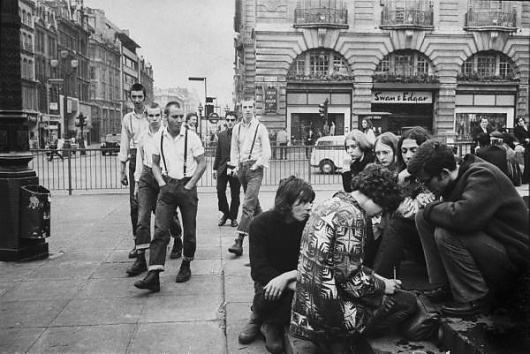 Russian Carpet: Daily inspiration, trends, mood board. Architecture, art, design, fashion, photography. #inspiration #russian #trends #photography #carpet #skinheads #fashion #revolt
