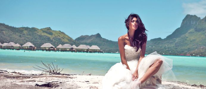 A beach wedding is an ultimate excuse to find that one dress that will capture the lights and breeze and lovely ambiance of the beach.