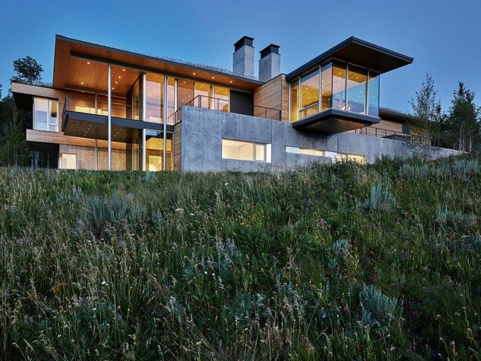 Contemporary Rural Retreat That Offered Both Dramatic and Contemplative Spaces 1