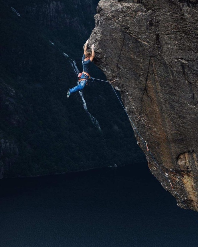 Incredible Climbing Photography by Jan Vincent Kleine
