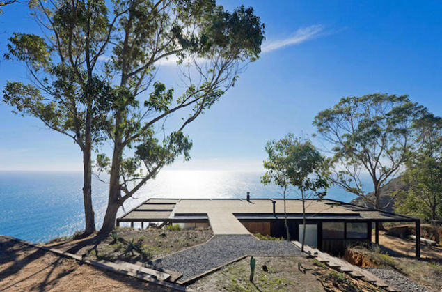 Perfect home perched on a cliff is made of dreams of quiet, food and sex #architecture #house #living